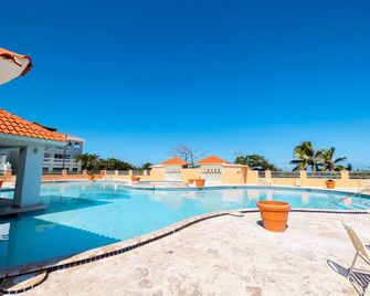 Golden Dream Villas 306 A - Isabela - Piscina