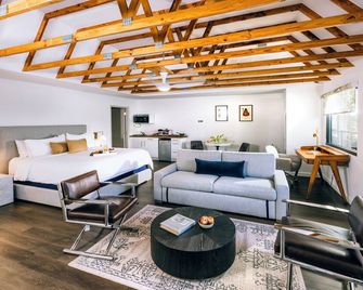 All-Movie Hotel - Peachtree City - Bedroom