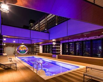 Apa Hotel & Resort Roppongi Ekihigashi - Tokyo - Piscine