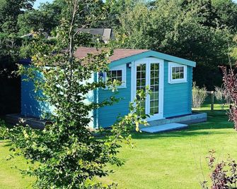 Cabin set in the village of St Clether an area of outstanding natural beauty. - Launceston - Gebäude
