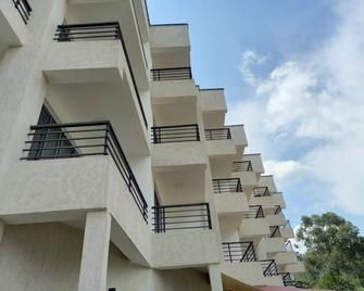 The Alps Hotel Nakuru - Nakuru - Gebouw