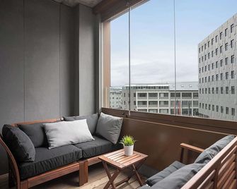 SIF Apartments - 2 bedrooms with 2 bathrooms - Reikiavik - Balcón