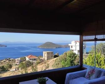 Tasev Butik Otel - Dikili - Balcony