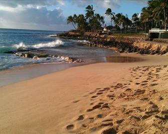 Beachfront, Ground Floor Condo - Dream Come True! - Mākaha - Beach