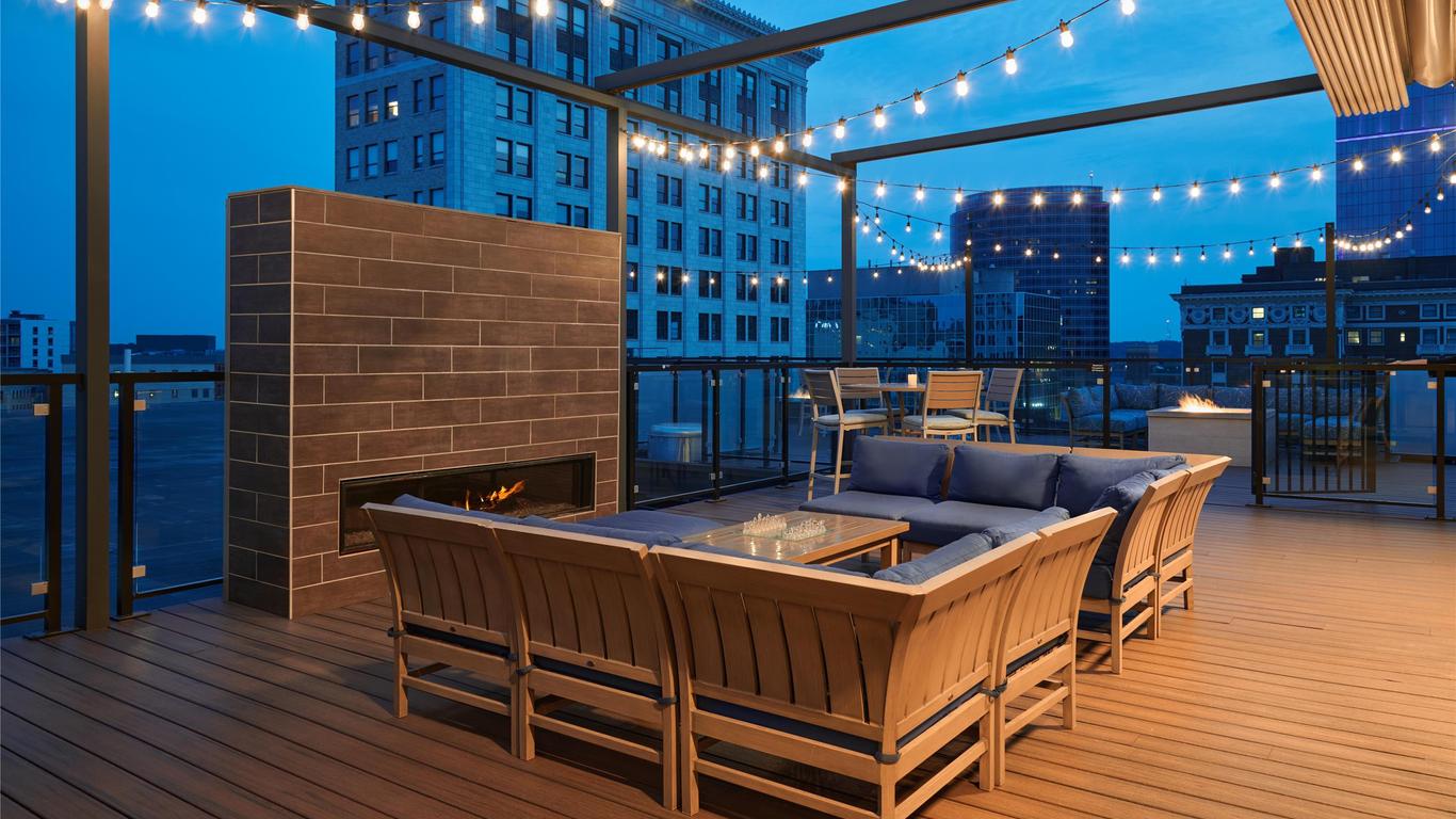 Homewood Suites by Hilton Grand Rapids Downtown, MI