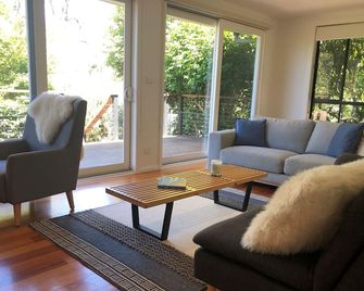 Heart of Red Hill - Red Hill - Obývací pokoj