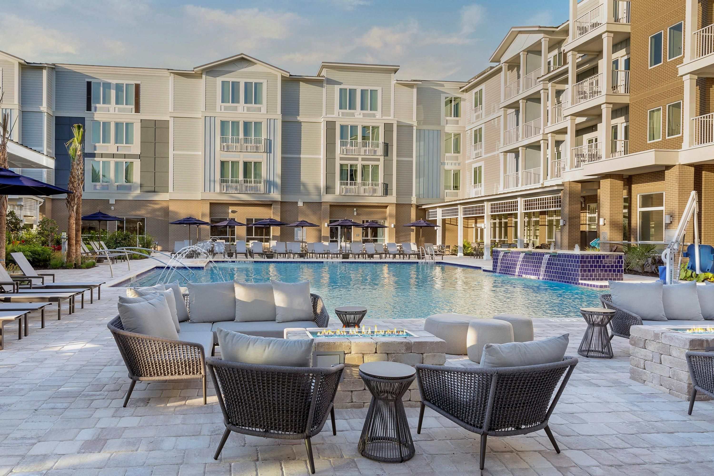 SpringHill Suites by Marriott Amelia Island - Fernandina Beach - Piscina