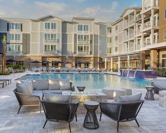 SpringHill Suites by Marriott Amelia Island - 費南迪納比奇 - 游泳池