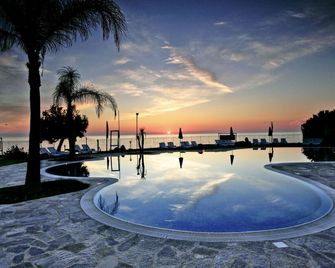 Bv Borgo Del Principe - Zambrone - Pool