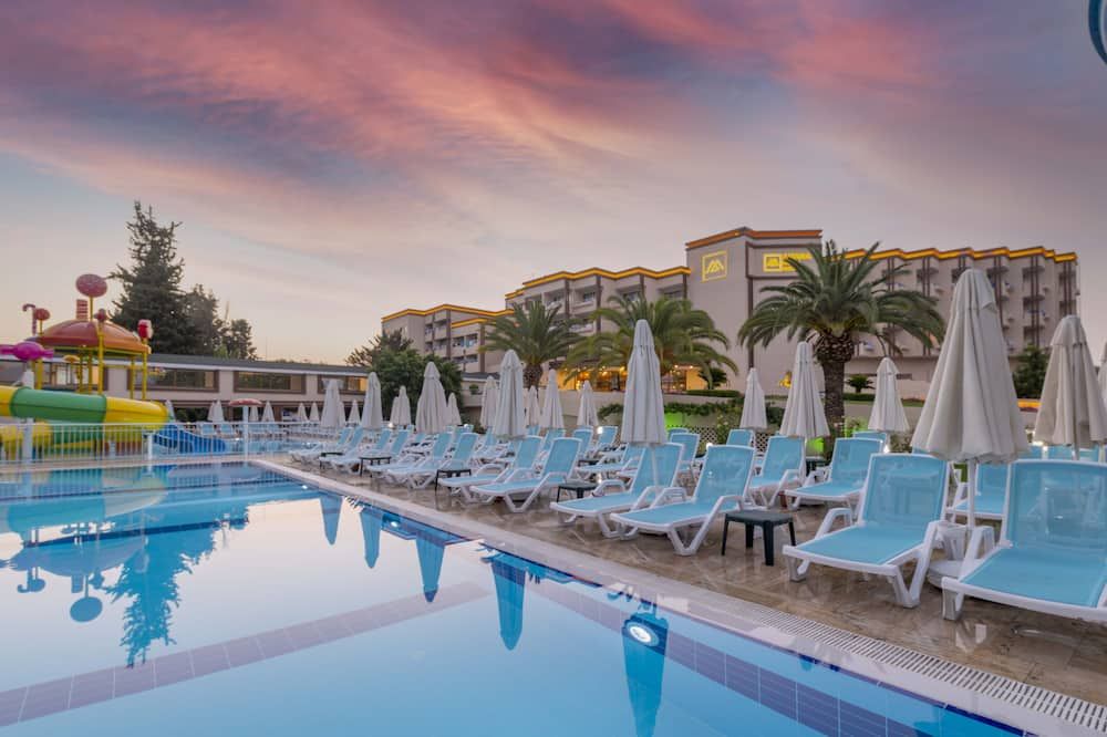 أستيريا كوليكشن سايد (ٕ لابراندا إكسلسيور)