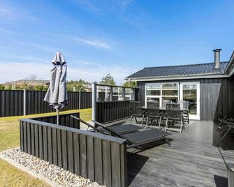 Ln75829-Hjorring-Skarntydevej-4 - Hjørring - Patio