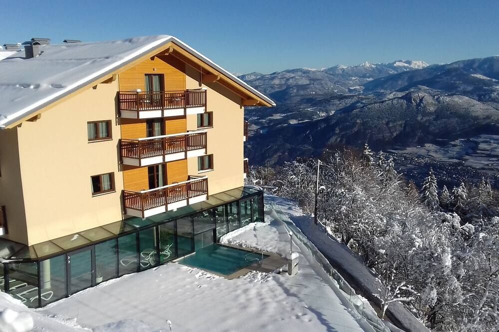 اوتيل مونتي بوندوني