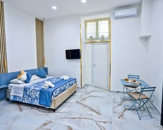 Sant'anna Suite - Naples - Bedroom