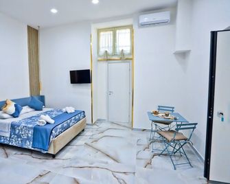 Sant'anna Suite - Naples - Bedroom