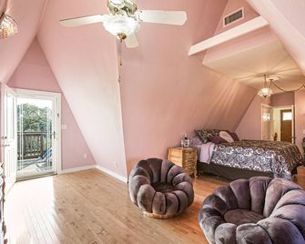 Unique Bayou Waterfront Whimsical Home In Family Neighbor - Slidell - Bedroom