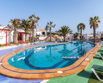 Bungalows Castillo Club Lake - Caleta de Fuste - Piscina
