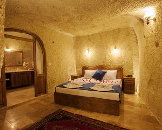 Magic Cave House - אורגופ - חדר שינה