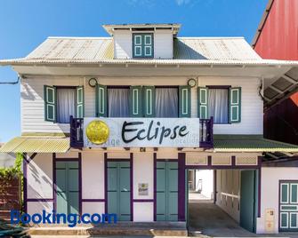 Eclipse - Caienna - Edificio