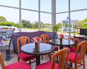 Americas Best Value Inn Smithtown Long Island - Smithtown - Restaurant