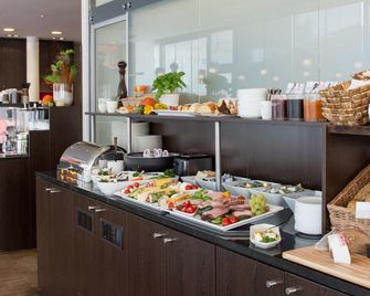 arte Hotel Krems - Кремс-на-Дунаї - Buffet