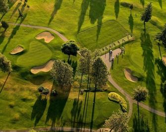 Quails Roost - Summerland - Golf course