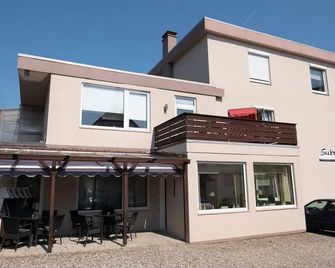 Hotel Seebrise Grömitz - Grömitz - Gebouw