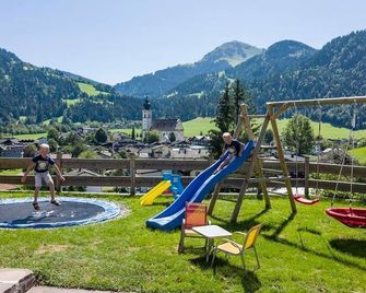 Double room with shower, WC - Pension Obinghof - Söll