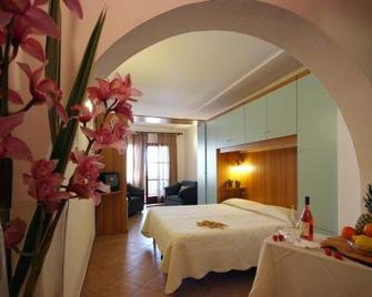 Hotel Barsalini - Marciana - Schlafzimmer