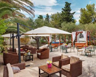 Villa Adriatica Hotel - Adults Only - Supetar - Patio