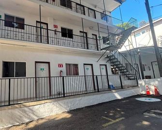 Hotel Del Bosque - Tijuana - Budynek