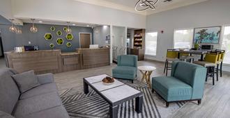 Best Western Plus Vermilion River Inn & Suites - Lafayette - Lobby