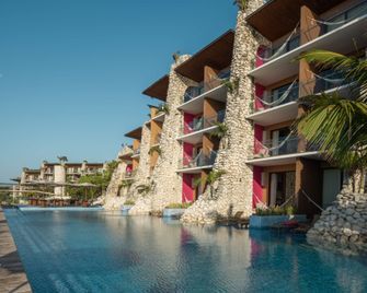 Hotel Xcaret Mexico - Playa del Carmen - Havuz
