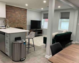 Sweet Home - 20 minutes to NYC - Jersey City - Kitchen