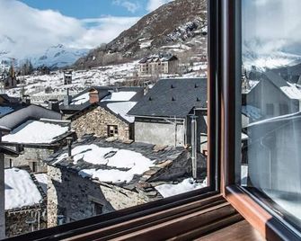 Hotel Boutique La Neu - Benasque - Balcone