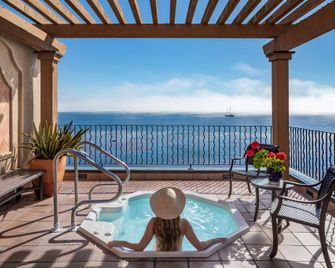 Monterey Bay Inn - Monterrey - Balcón