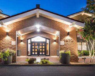 La Quinta Inn by Wyndham Huntsville Research Park - Huntsville - Bâtiment