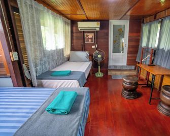 Ban Suan Bang Toei Homestay - Phutthamonthon - Habitación