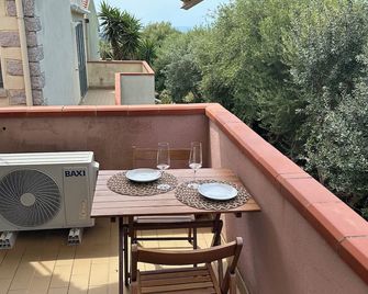Grandpà apartment in residence with swimming pool - Badesi - Balcone