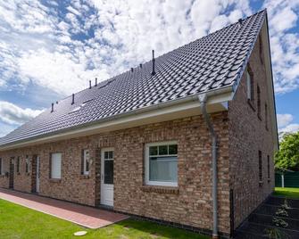 Ferienwohnung Nordseeliebe - Dornumersiel - Gebäude