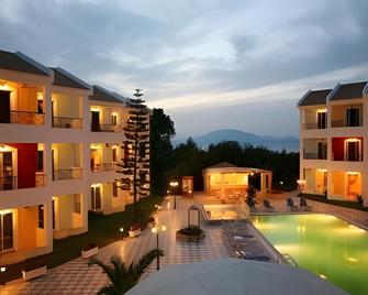 Maistrali Hotel - Tragaki - Gebouw