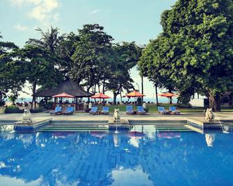 Mercure Resort Sanur - Denpasar - Zwembad