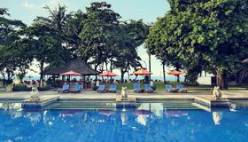 Mercure Resort Sanur - Denpasar - Bể bơi