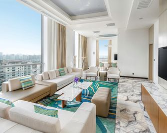 Renaissance Shanghai Caohejing Hotel - שנחאי - טרקלין