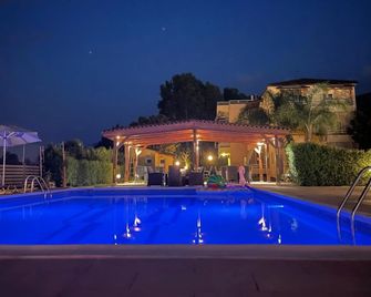 Hotel Afrika - Elaionas - Piscine