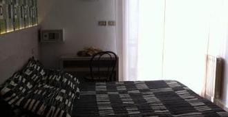 Hotel Ave - Rimini - Slaapkamer