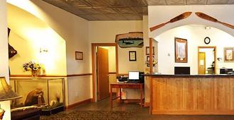 Frontier Suites Hotel in Juneau - Juneau - Resepsjon
