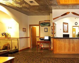 Frontier Suites Hotel in Juneau - Juneau - Reception