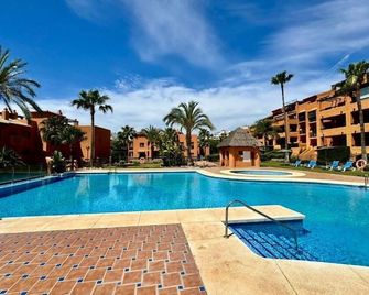 Apartamentos Golf y Playa - Estepona - Piscine