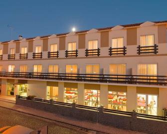 Hotel Miramar - São Pedro de Moel - Sao Pedro de Moel - Будівля