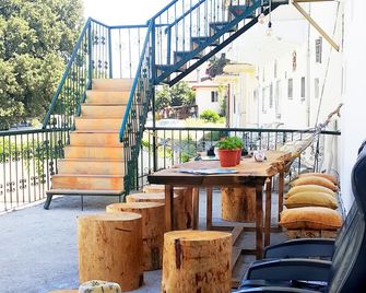 Oludeniz Hostel - Ölüdeniz - Balkon